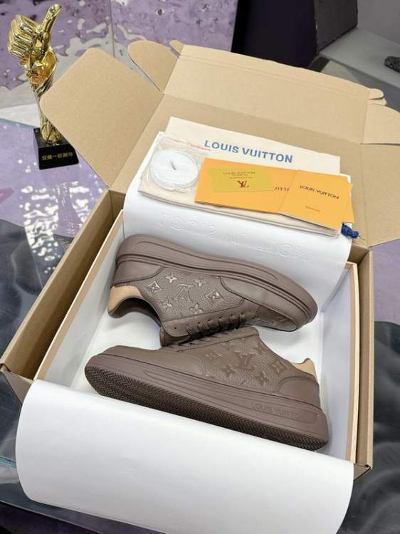 Picture of Louis Vuitton Shoes _SKULVsz39-44hnx041515954
